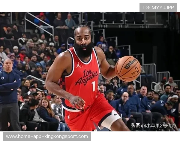 哈登单场37篮板数据惊人:当进攻与防守完美融为一体 哈登单场37篮板数据惊人:当进攻与防守完美融为一体