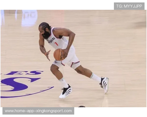 伦纳德最后一投,决定比赛走向 伦纳德最后一投,决定比赛走向